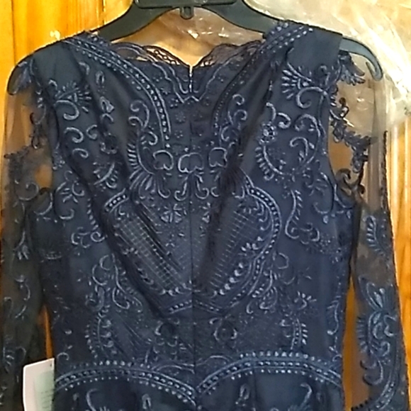 JS Collections Embroidered Mesh Blouson Gown NWT - Picture 10 of 11